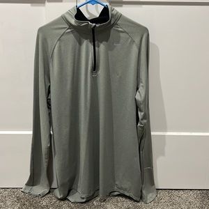 Mens Nike Long Sleeve Shirt. Great Condition. XL.